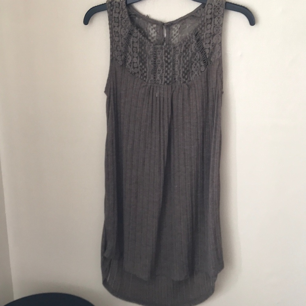 Gray high low top with sheer pattern